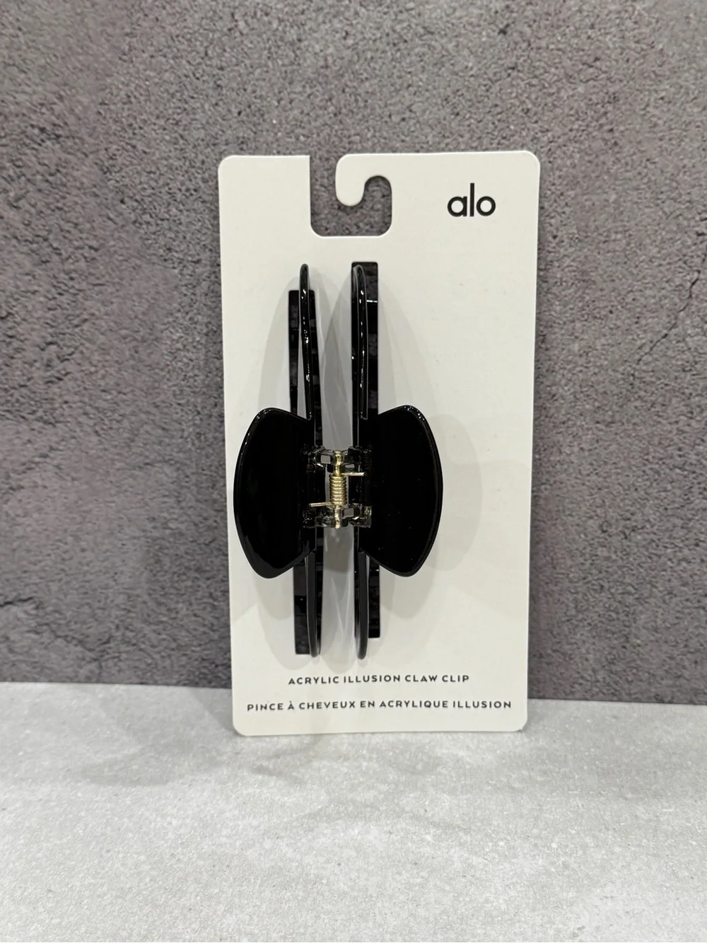 Alo Acrylic Illusion Claw Hair clips set of 2 brand new